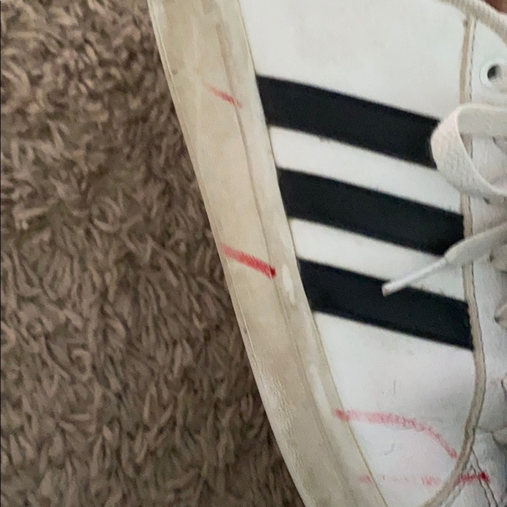 Adidas - Picture 3 of 4